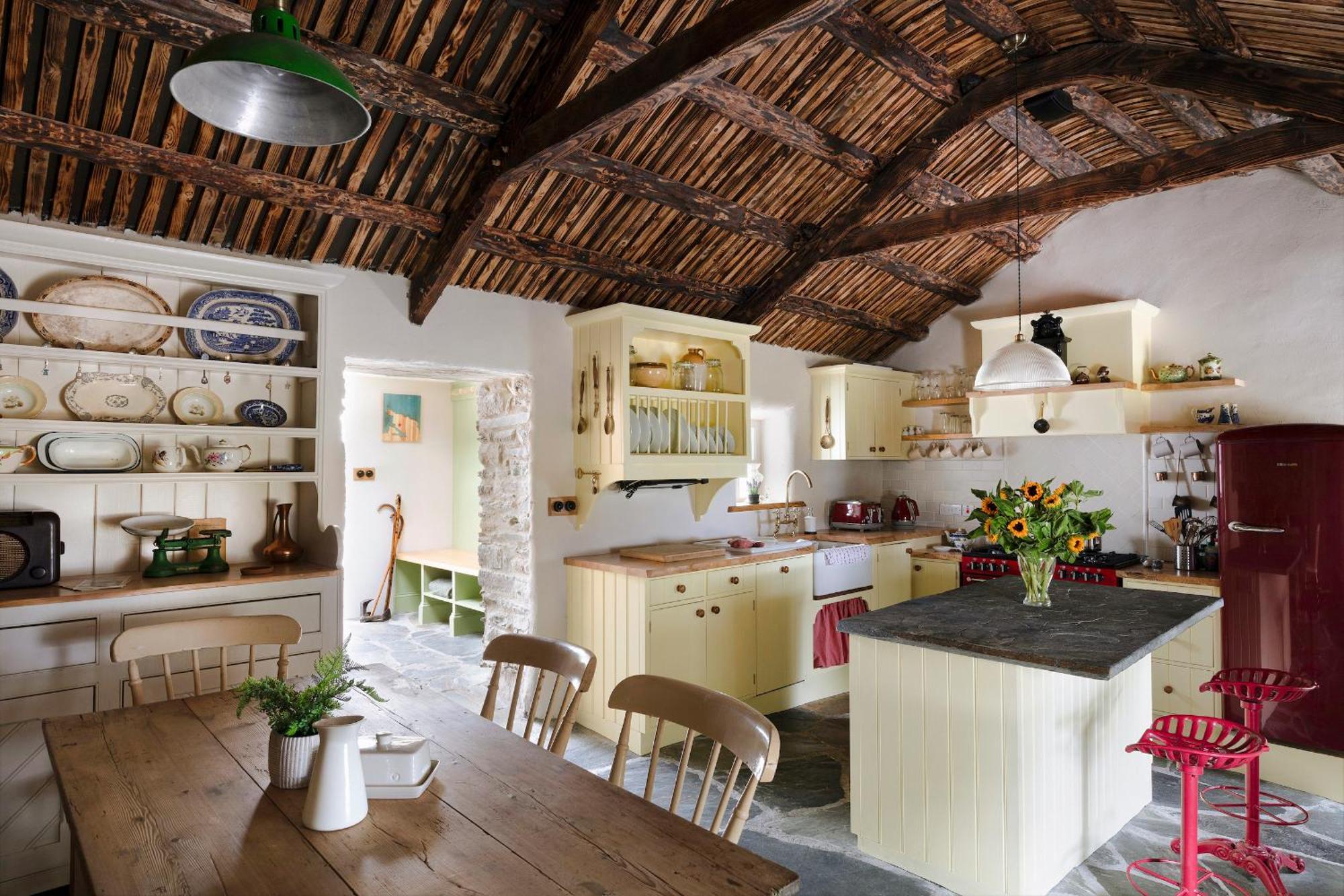 Secluded Thatched Cottage, Near Beaches & Hill Walking Rashenny Buitenkant foto